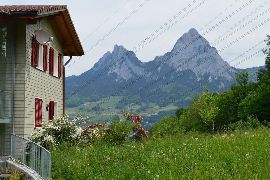 Ferienwohnung Ferienhaus Stockli Brunnen Exterior foto